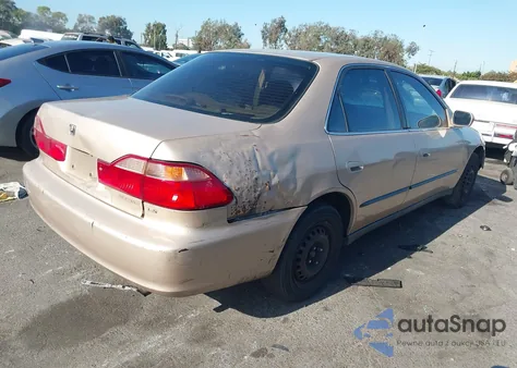 2000 Honda Accord 2.3 Lx из США, поврежденный, VIN 3HGCG6651YG701511